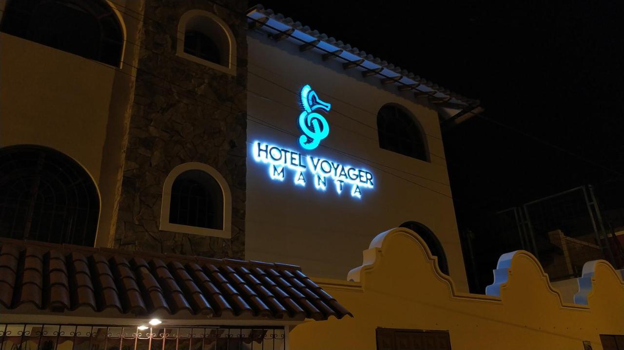 Hotel Voyager Manta Exterior photo